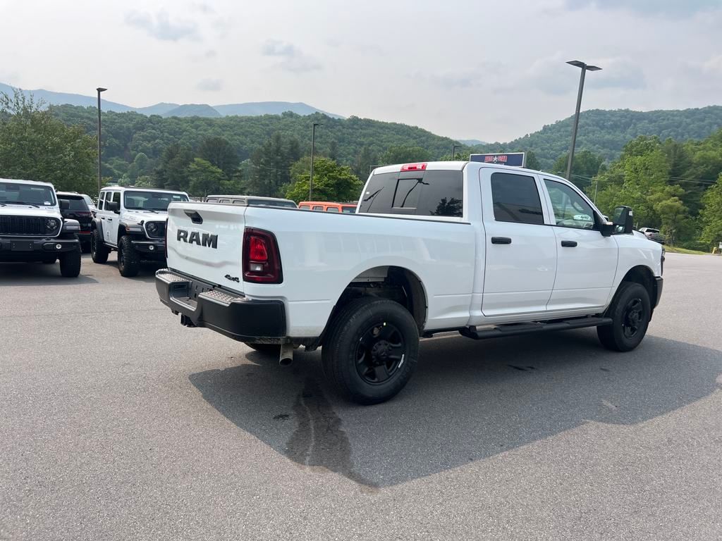 2025 Ram 2500 Tradesman photo 3