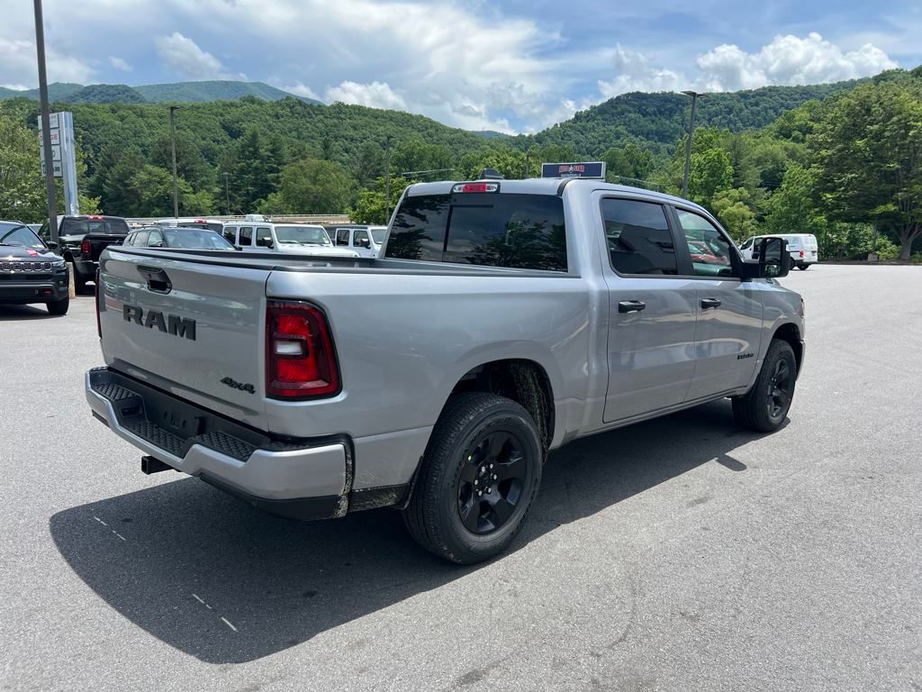 2025 Ram 1500 Tradesman photo 2