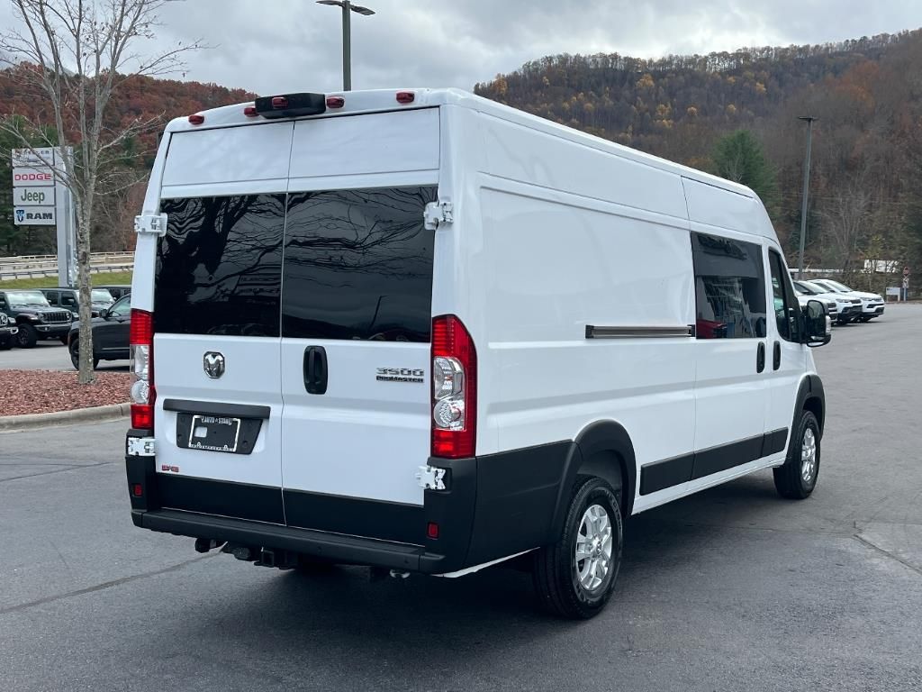 2025 Ram ProMaster 3500 Cargo Van photo 2