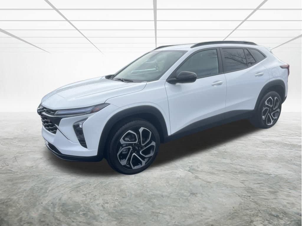 2025 Chevrolet Trax RS's photo