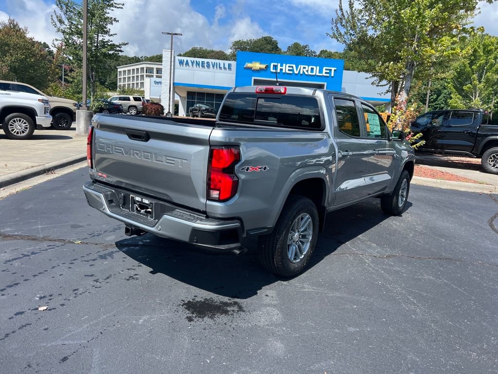 2026 Chevrolet Colorado LT photo 3