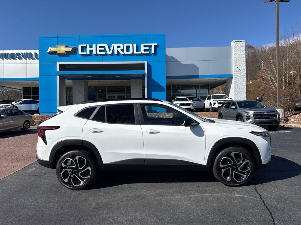 New 2025 Chevrolet Trax 2RS SUV