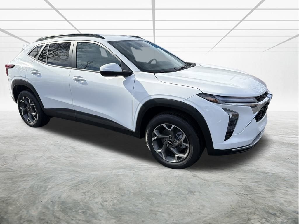 2025 Chevrolet Trax LT's photo