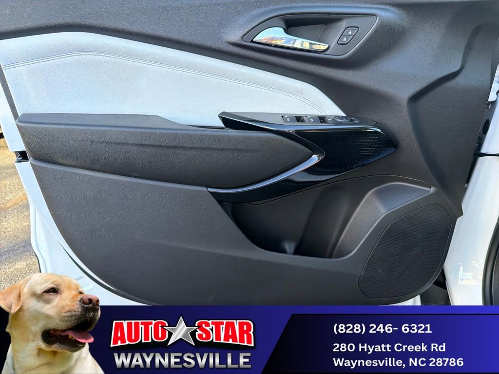 2025 Chevrolet Trax LT - Photo 10