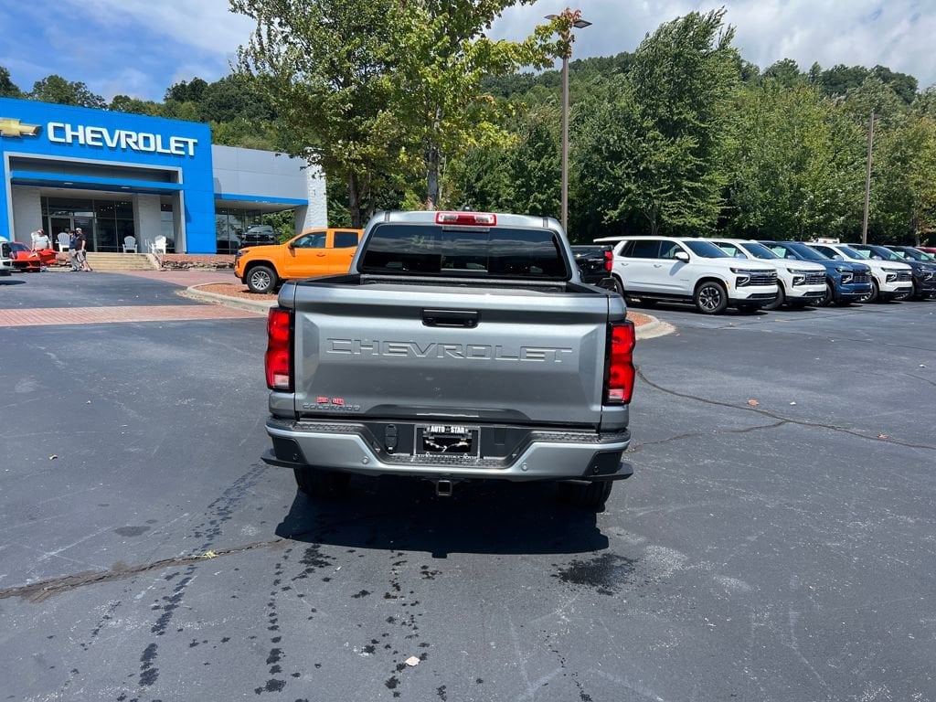 2026 Chevrolet Colorado LT photo 4