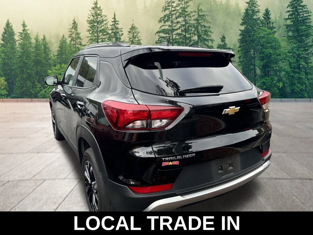2023 Chevrolet Trailblazer LT photo 2