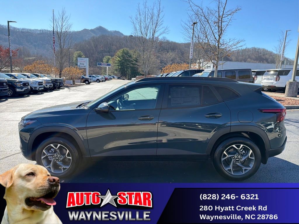 2025 Chevrolet Trax LT - Photo 6