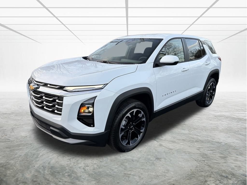 2026 Chevrolet Equinox LT's photo