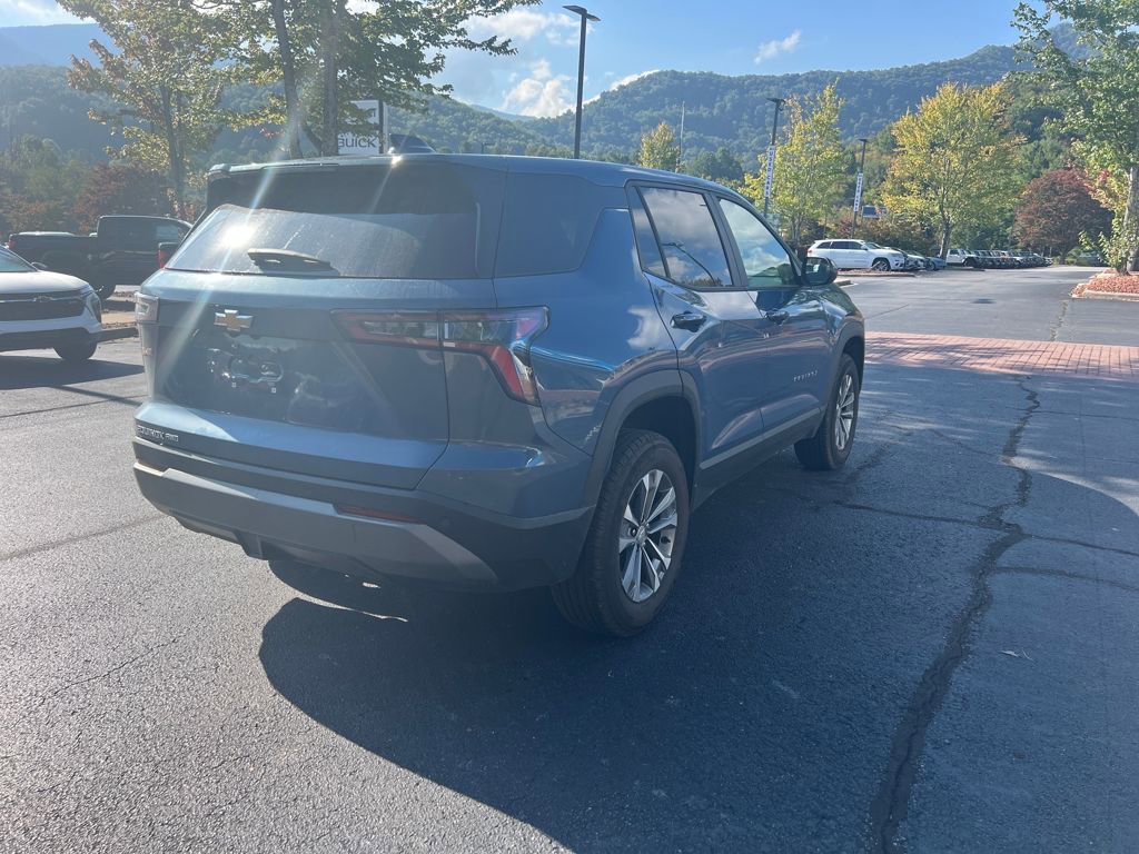 2026 Chevrolet Equinox LT photo 3