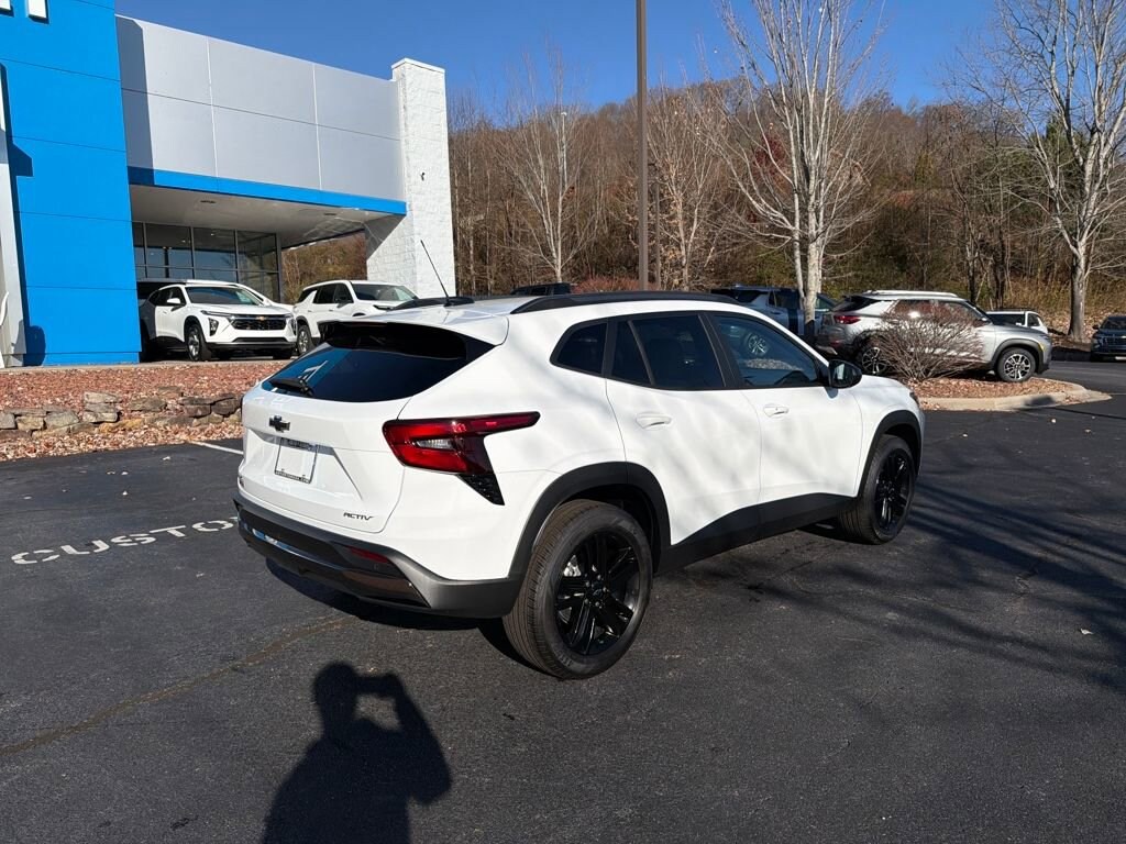 New 2026 Chevrolet Trax Activ SUV