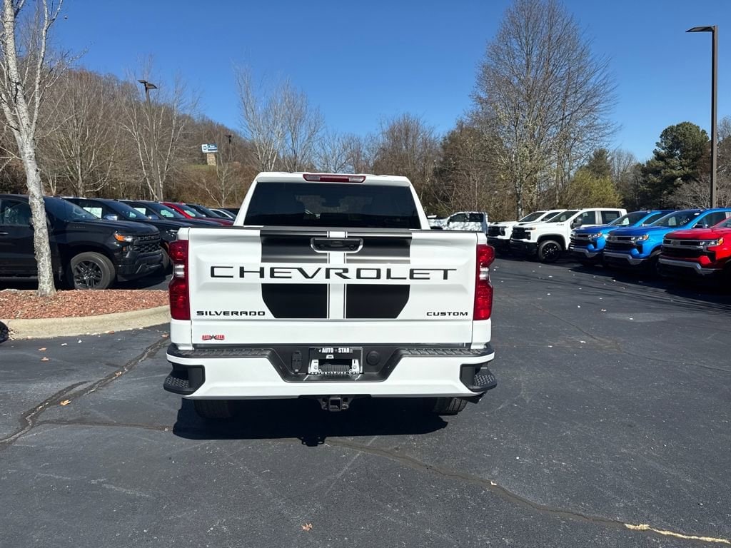 New 2026 Chevrolet Silverado 1500 Custom Truck