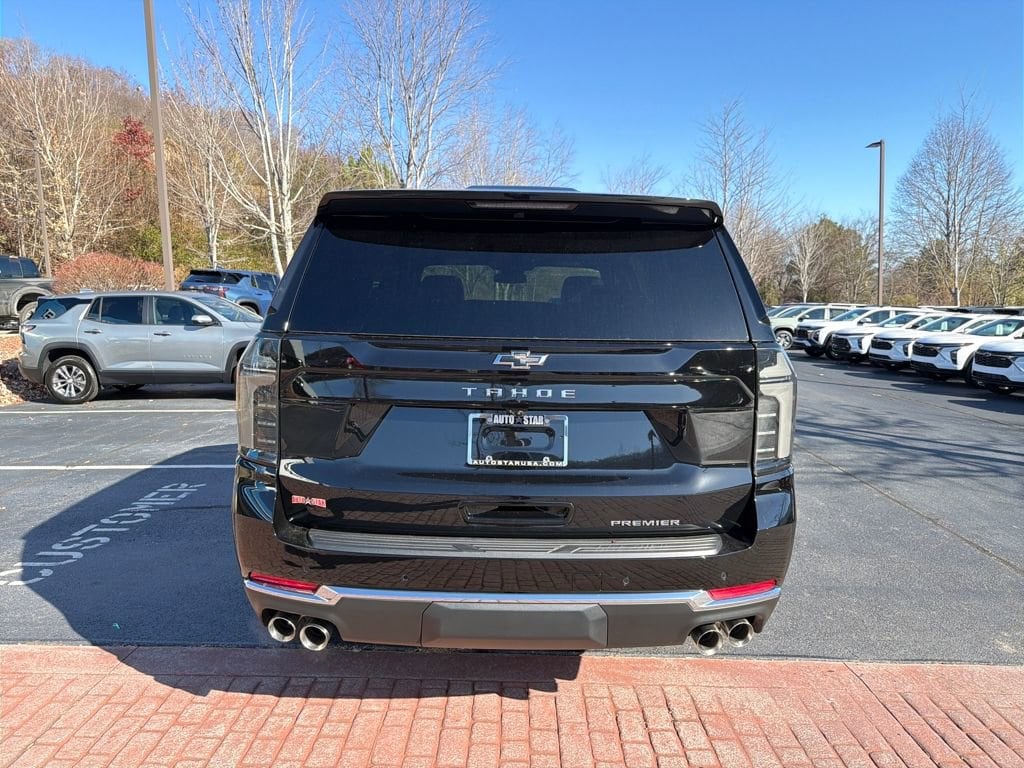 2025 Chevrolet Tahoe Premier photo 3