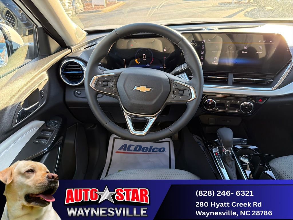 2025 Chevrolet Trax LT - Photo 15