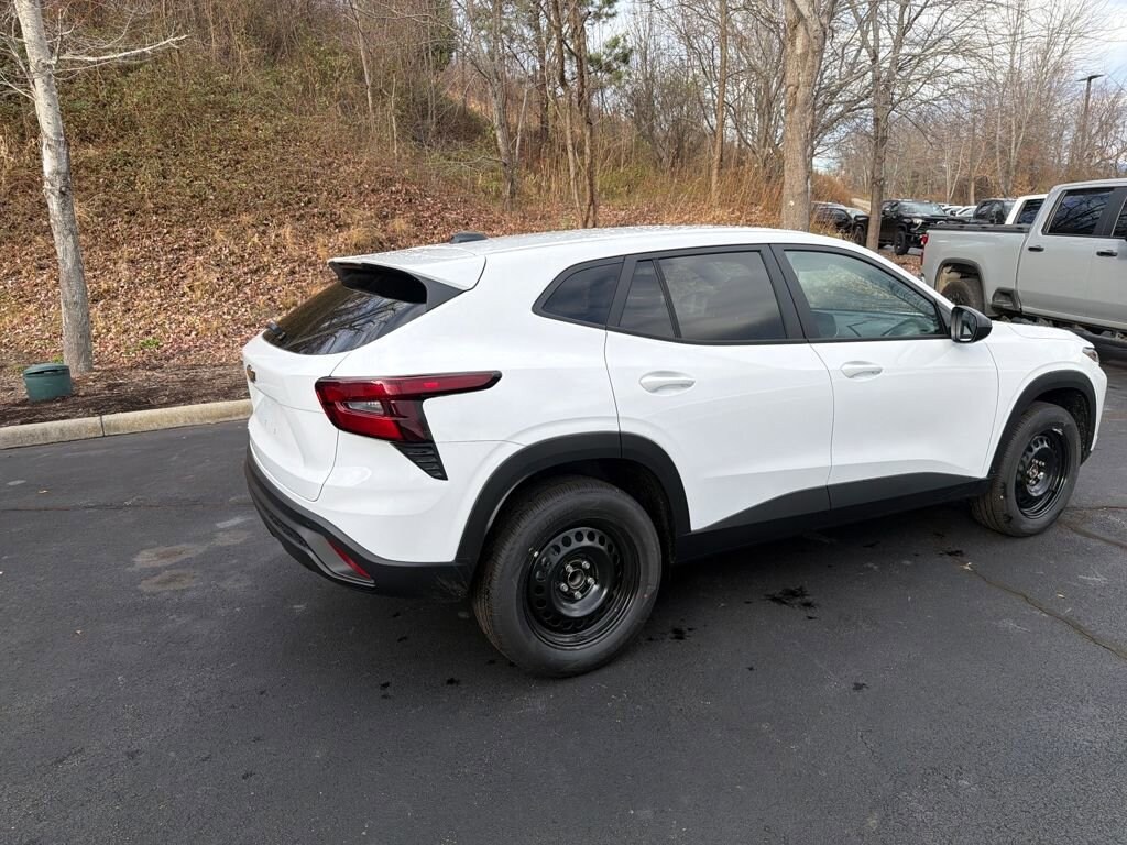New 2026 Chevrolet Trax LS SUV
