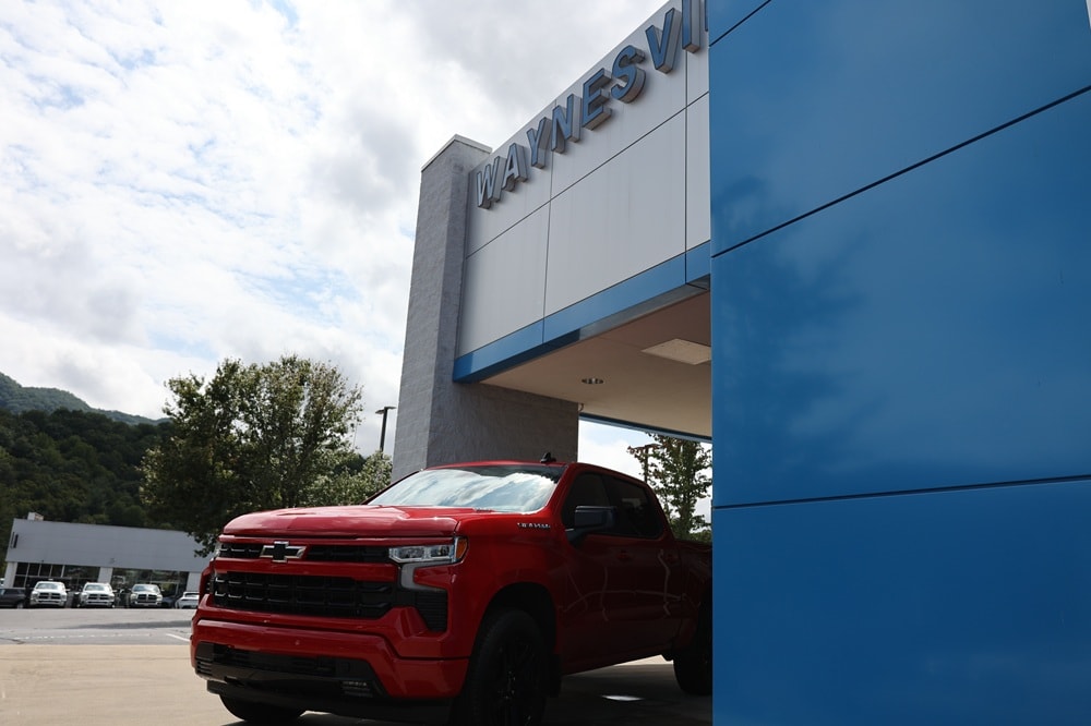 Chevrolet New Car Dealership in Waynesville, NC