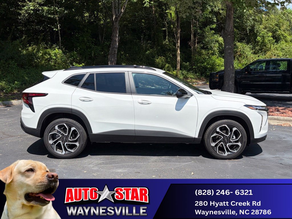 2026 Chevrolet Trax RS - Photo 2