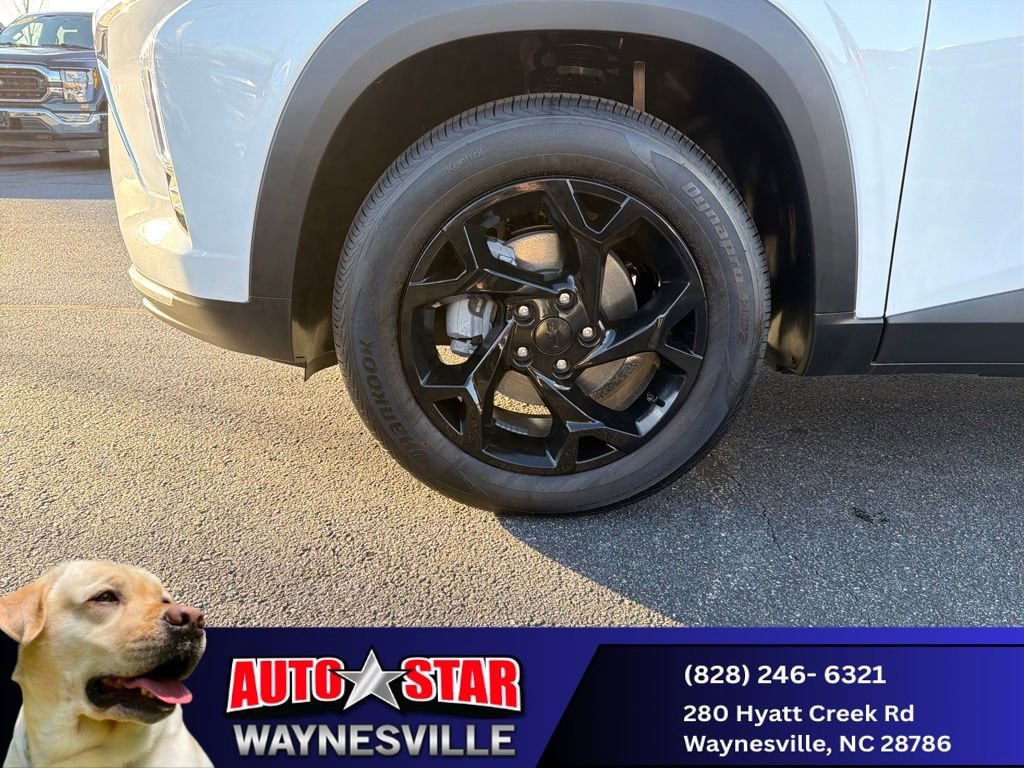 2025 Chevrolet Trax LT - Photo 22