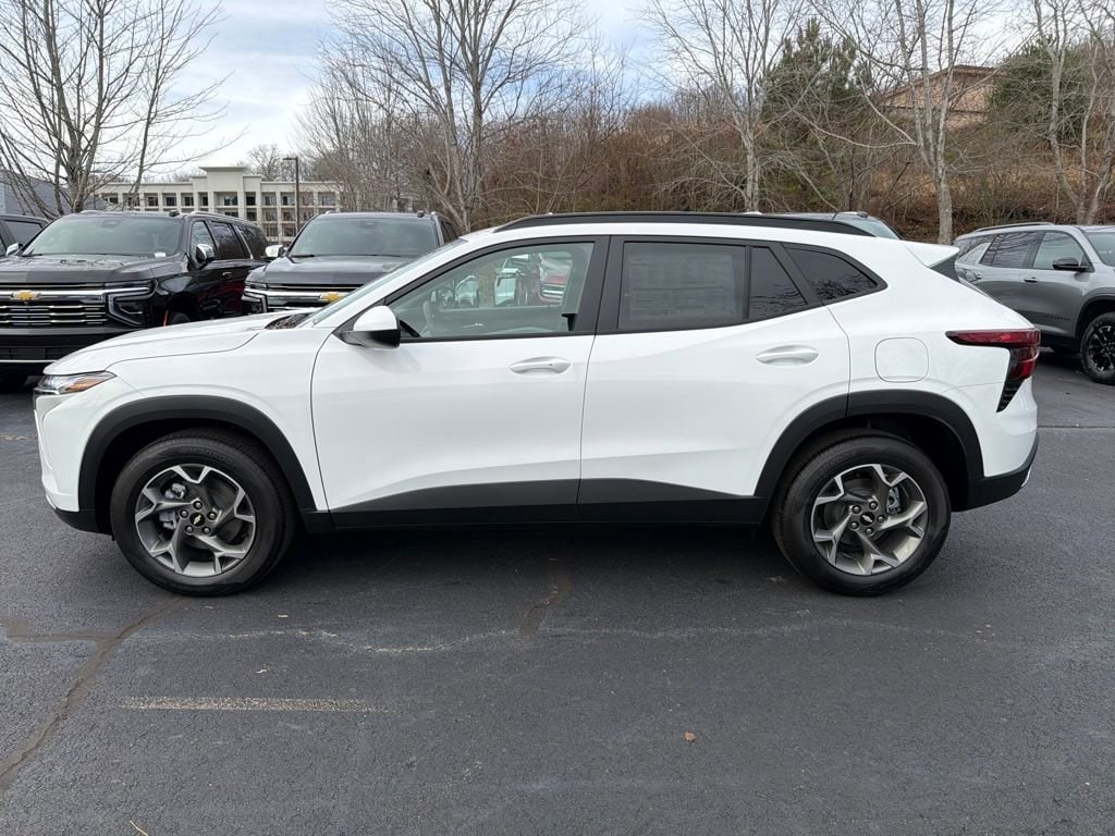 New 2025 Chevrolet Trax LT SUV