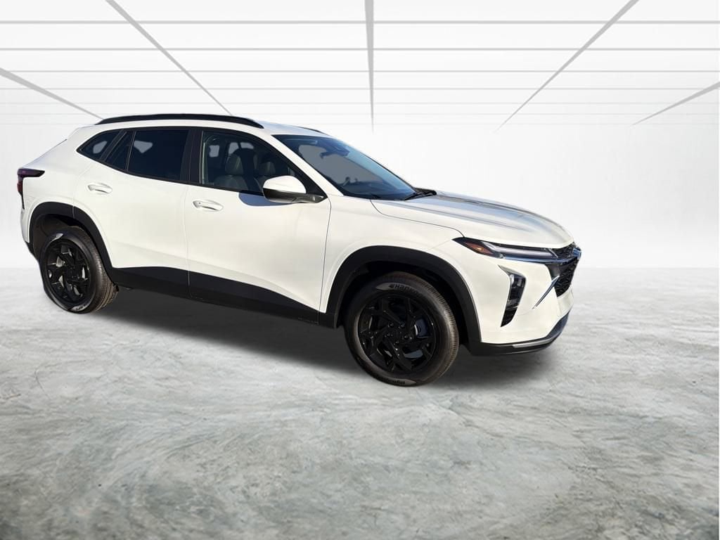 2025 Chevrolet Trax LT's photo