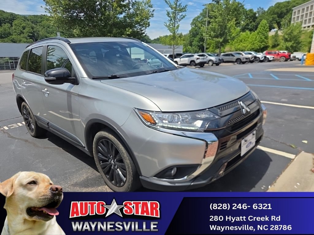 2020 Mitsubishi Outlander LE S-AWC's photo