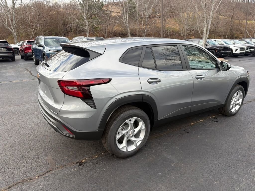 New 2026 Chevrolet Trax LS SUV