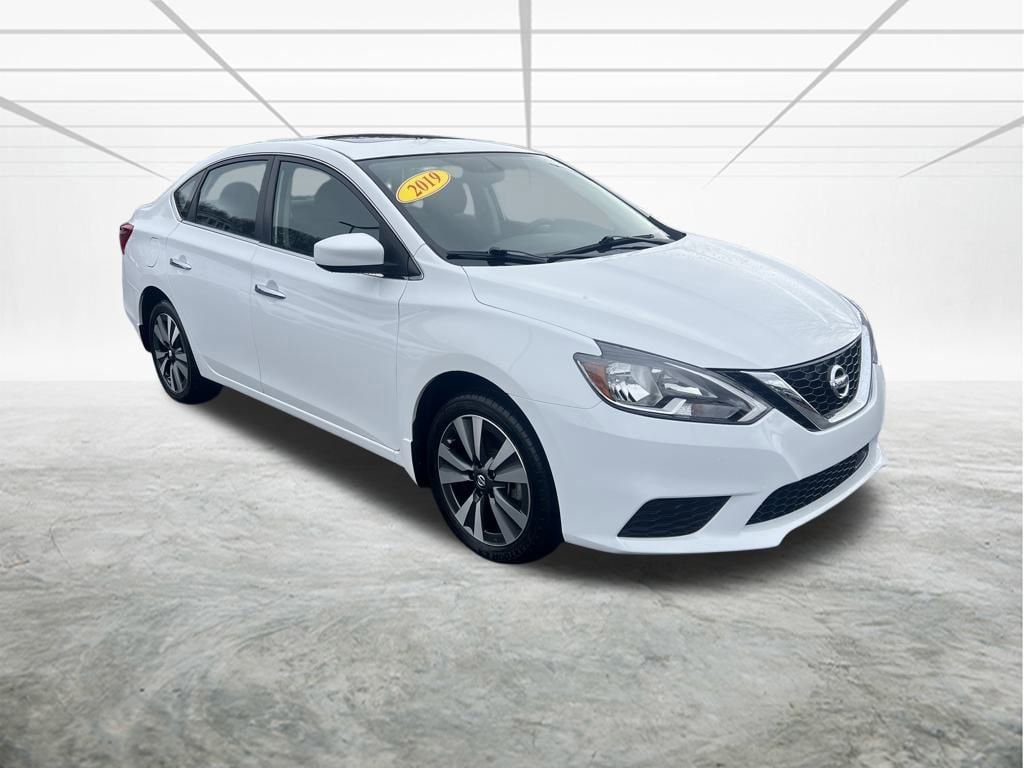 2019 Nissan Sentra SV's photo