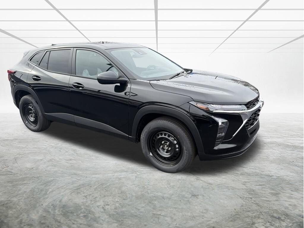 New 2026 Chevrolet Trax LS SUV