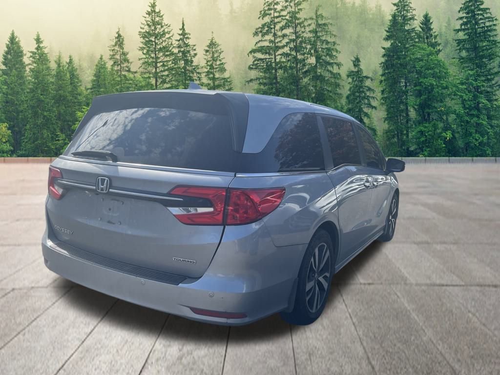 2023 Honda Odyssey Touring photo 3