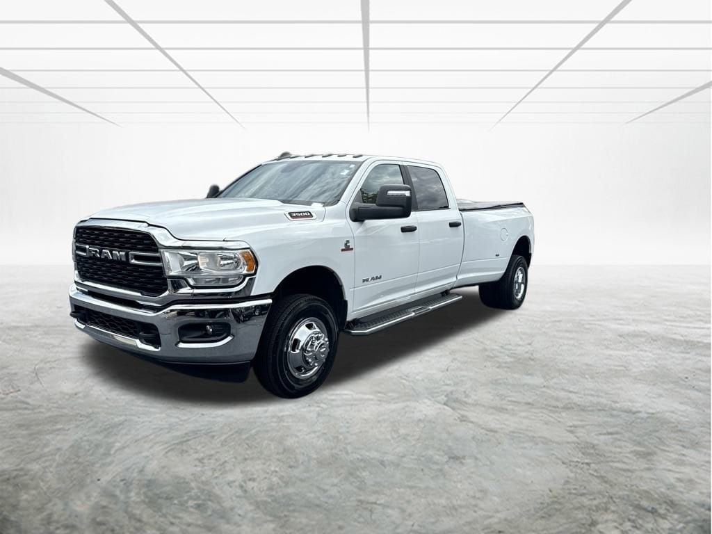 2023 RAM Ram 3500 Pickup Big Horn's photo