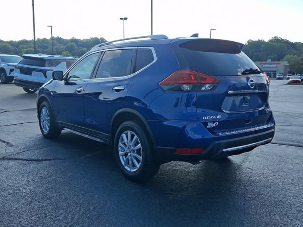 Used 2018 Nissan Rogue SV SUV