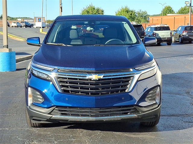 2022 Chevrolet Equinox LT photo 3