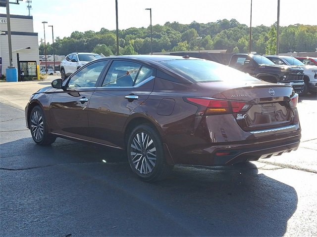 2023 Nissan Altima 2.5 SV photo 5