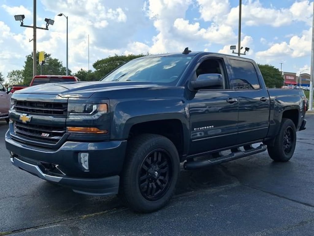 Used 2017 Chevrolet Silverado 1500 LT Truck Crew Cab
