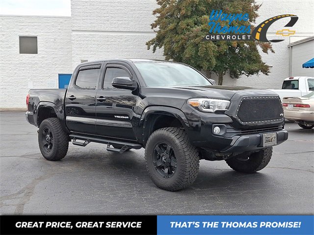 2016 Toyota Tacoma SR5's photo
