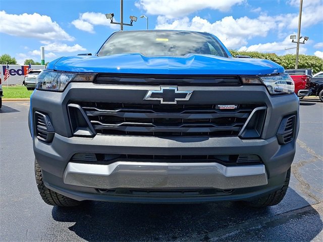 2025 Chevrolet Colorado Trail Boss photo 3