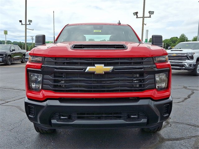 2025 Chevrolet Silverado 2500HD photo 3