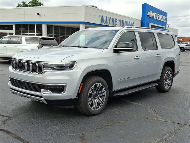 2024 Jeep Wagoneer L Series II photo 4