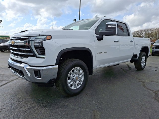 2024 Chevrolet Silverado 2500HD LTZ photo 4