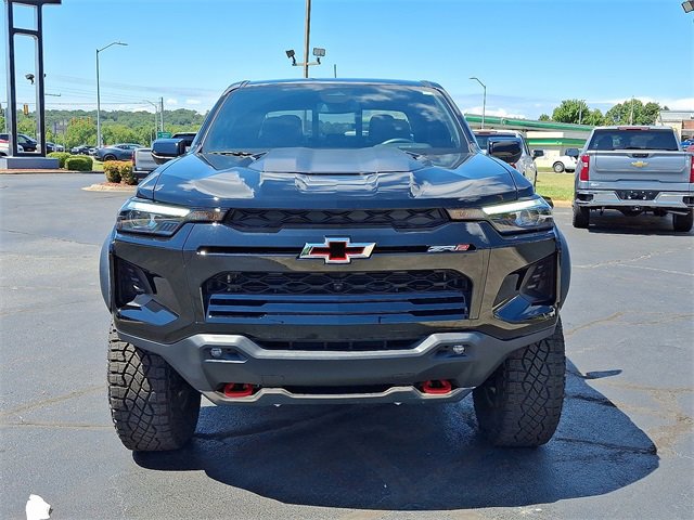 2025 Chevrolet Colorado ZR2 photo 3