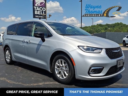 2024 Chrysler Pacifica Touring L Van Passenger Van