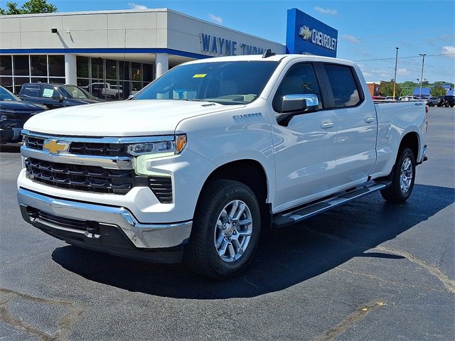 2025 Chevrolet Silverado 1500 LT photo 4