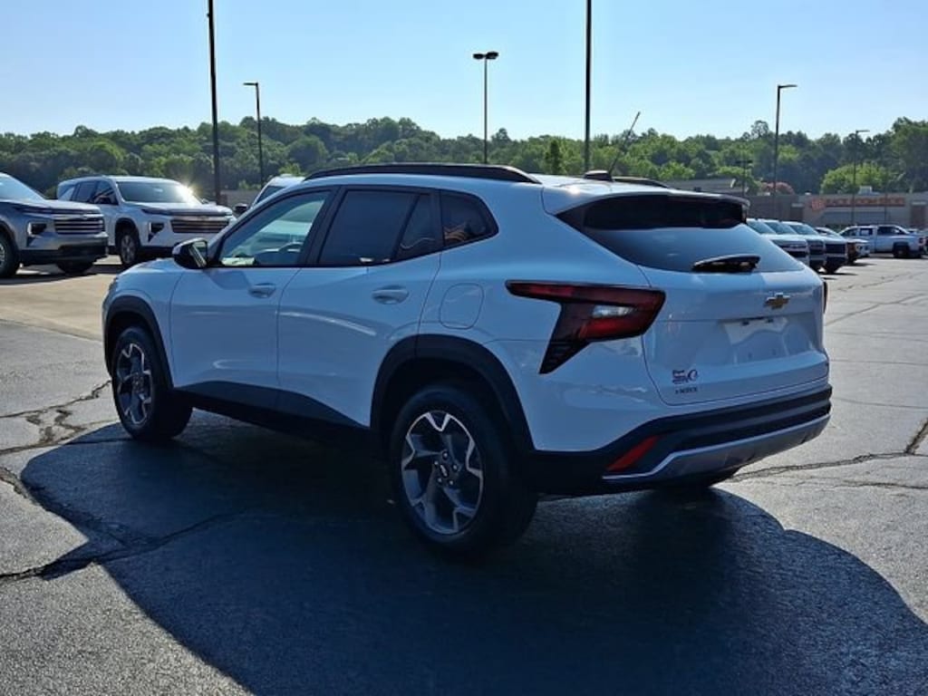 New 2026 Chevrolet Trax LT SUV