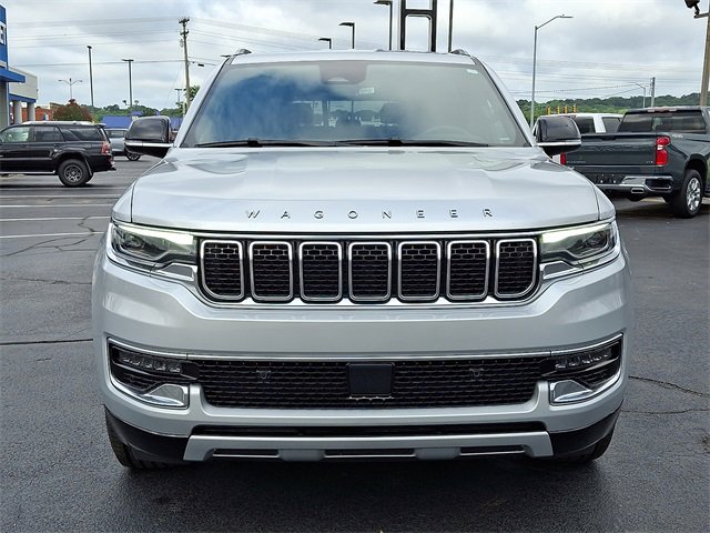 2024 Jeep Wagoneer L Series II photo 3