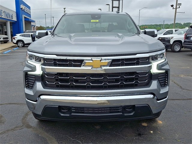 2025 Chevrolet Silverado 1500 LT photo 3