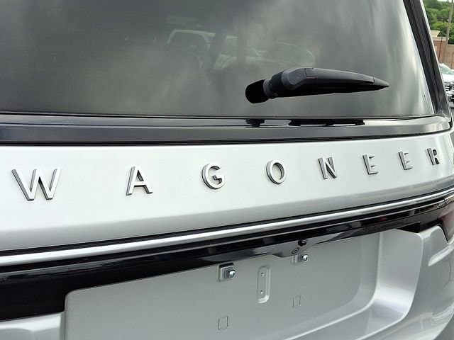 2024 Jeep Wagoneer L Series II - Photo 30