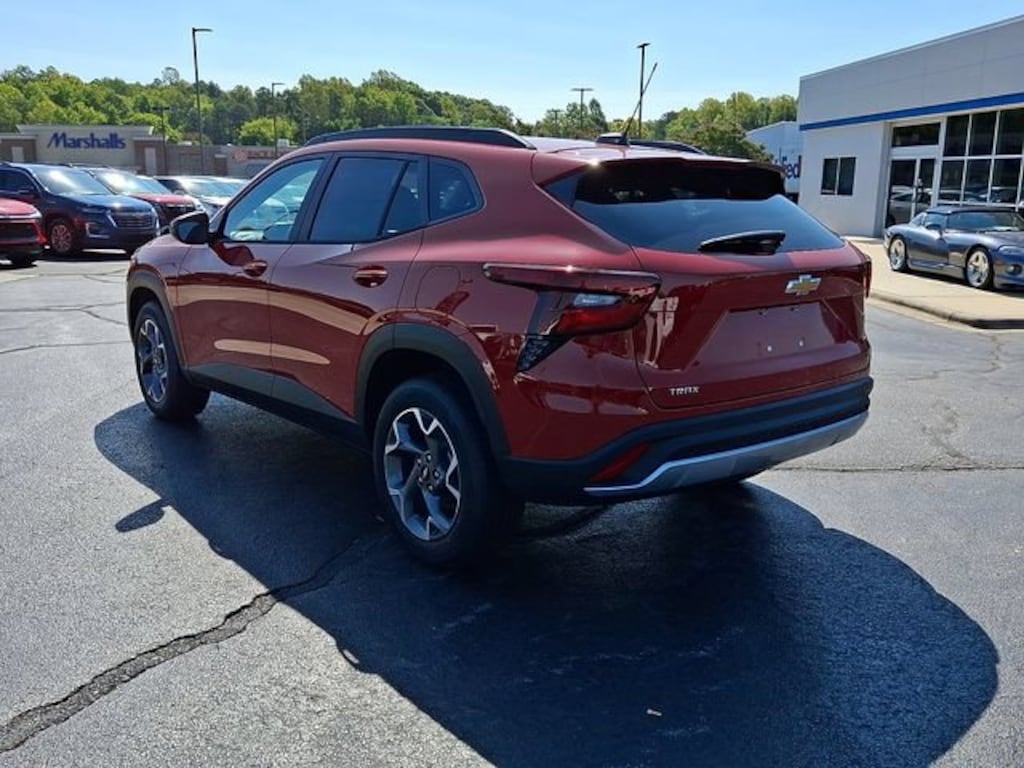 New 2026 Chevrolet Trax LT SUV