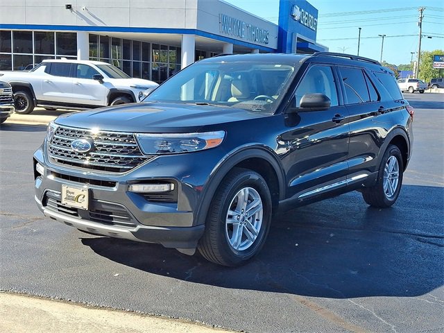 2022 Ford Explorer XLT photo 2