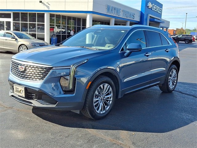 2024 Cadillac XT4 Premium Luxury photo 4