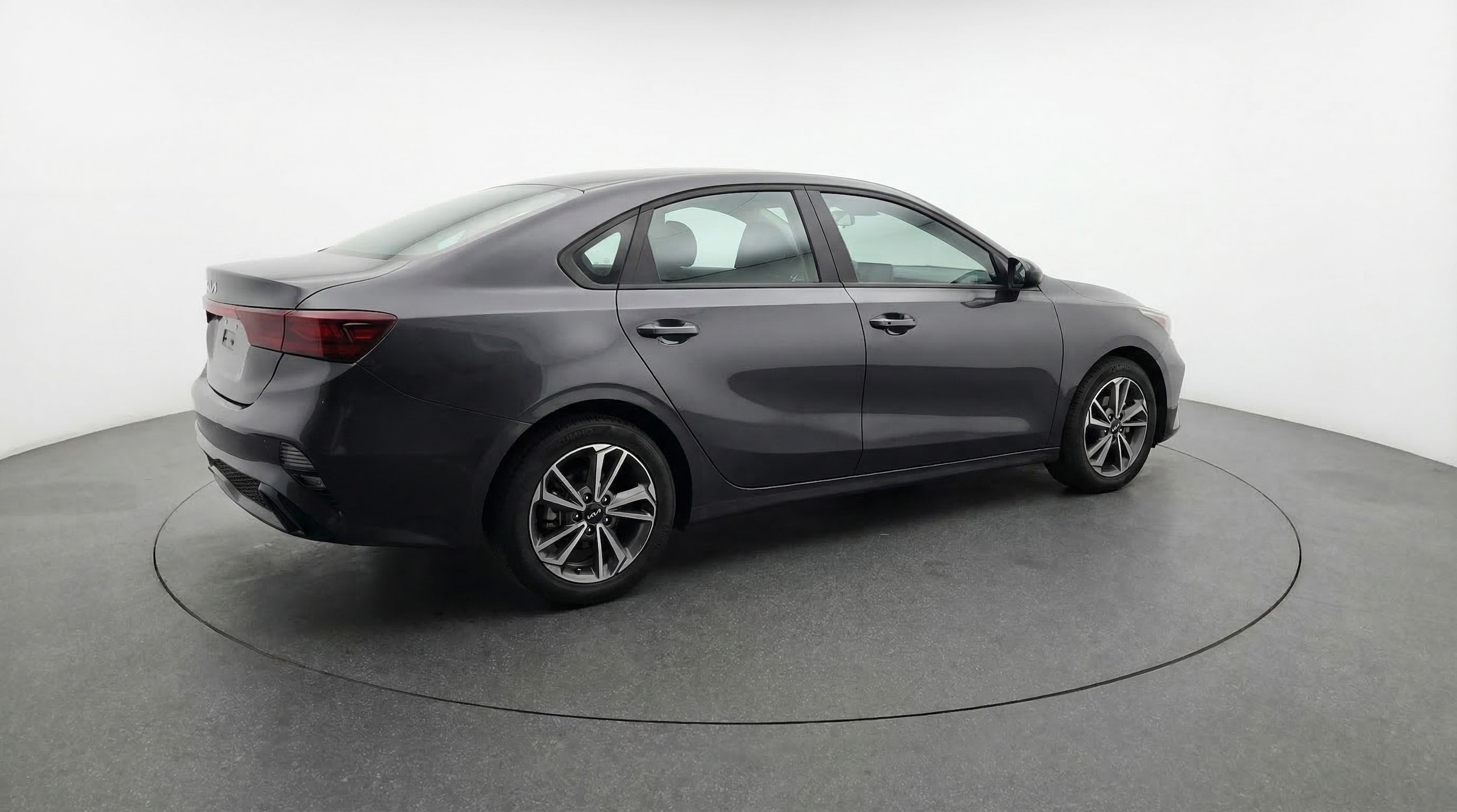 Thumbnail: 2024 Kia Forte - 7