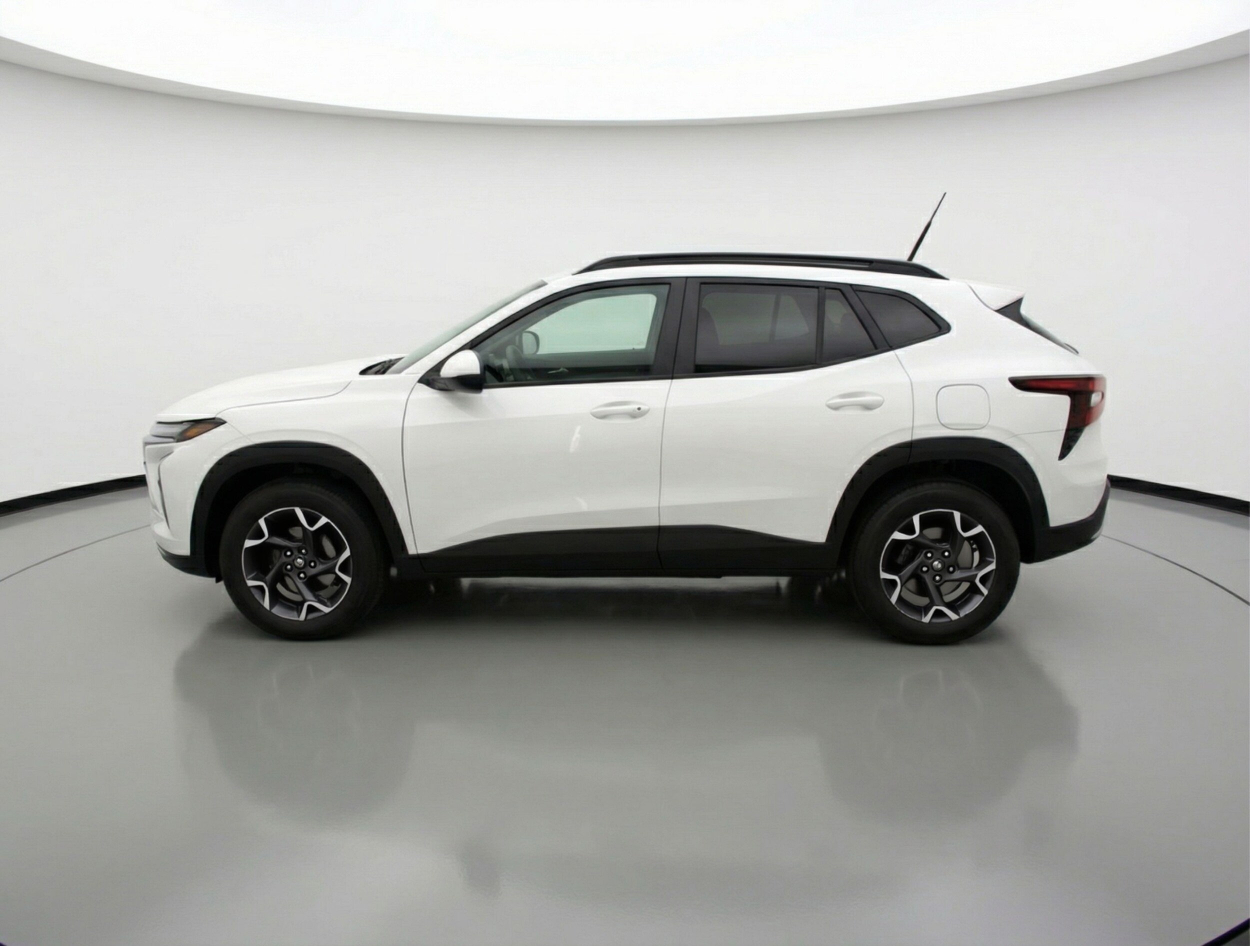 Thumbnail: 2025 Chevrolet Trax - 4